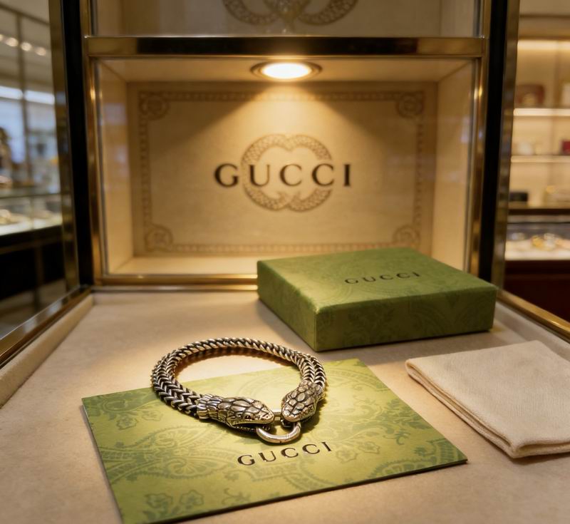 Gucci Bracelet 02yxs25